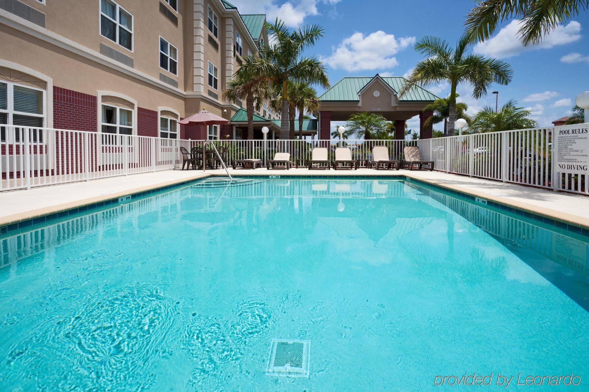 Country Inn & Suites By Radisson, Bradenton-Lakewood-Ranch, Fl Exterior foto